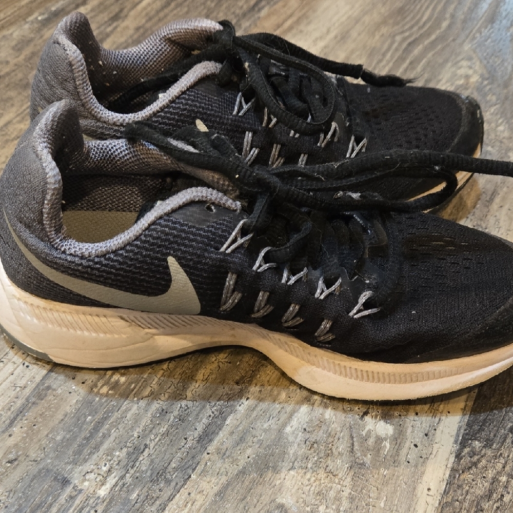 Nike Black and White Athletic Sneakers